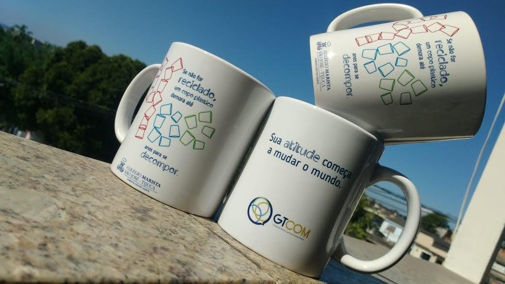 Caneca com logo Coglink Global colorido